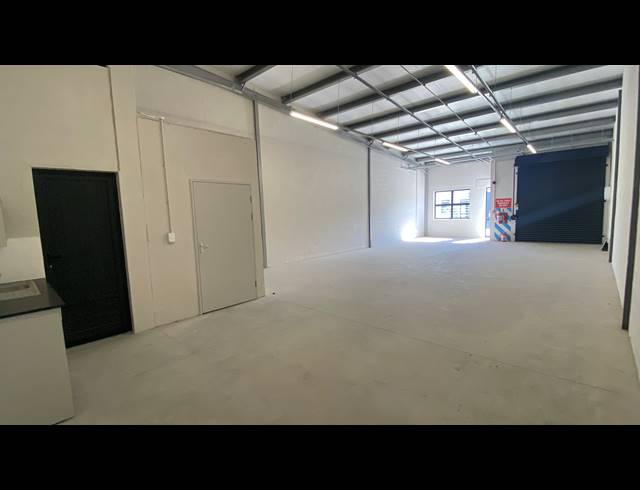 115M² WAREHOUSE TO LET IN MILNERTON CENTRAL